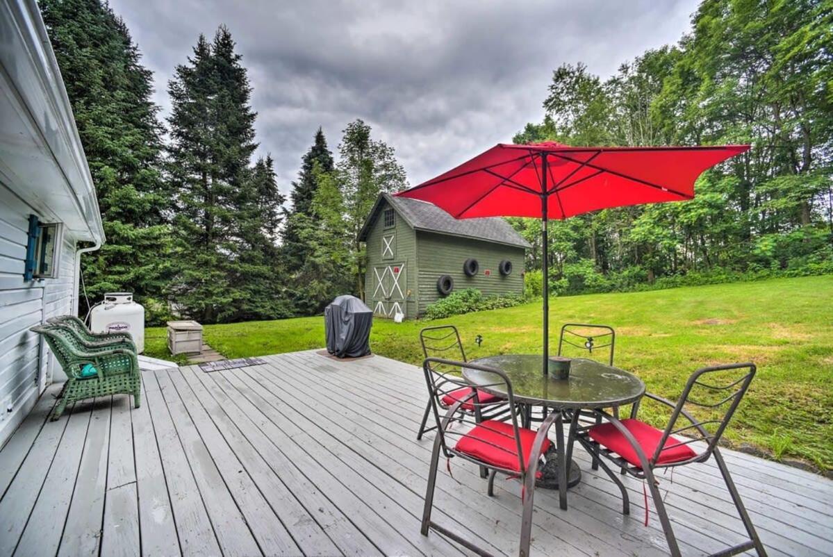Cozy Milford Cottage On Half Acre W Deck & Grill エクステリア 写真