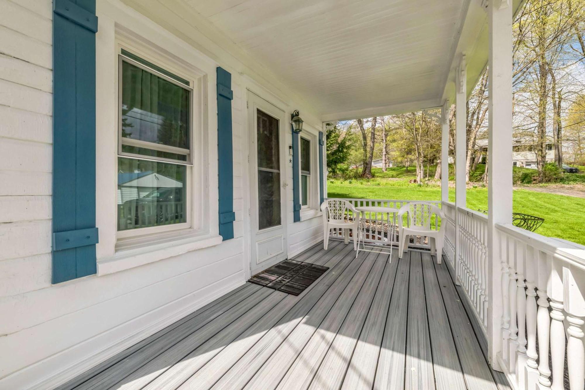 Cozy Milford Cottage On Half Acre W Deck & Grill エクステリア 写真